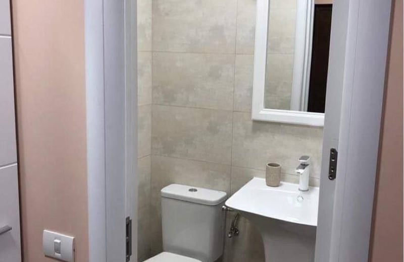 Alquiler de cómodos apartamentos de 3 habitaciones con cocina independiente, 70 m², Faleza Nord, Constanța, Rumanía